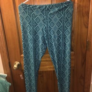 Green and teal lularoe leggings